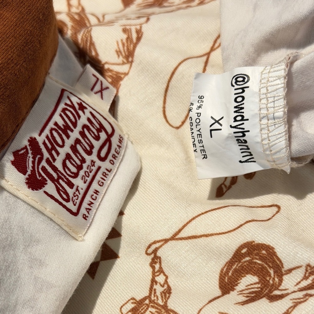 Howdy Hanny Western Rodeo Cowboy Print Polo Top Brown White XL Ranch Girl Dreams - Picture 5 of 12